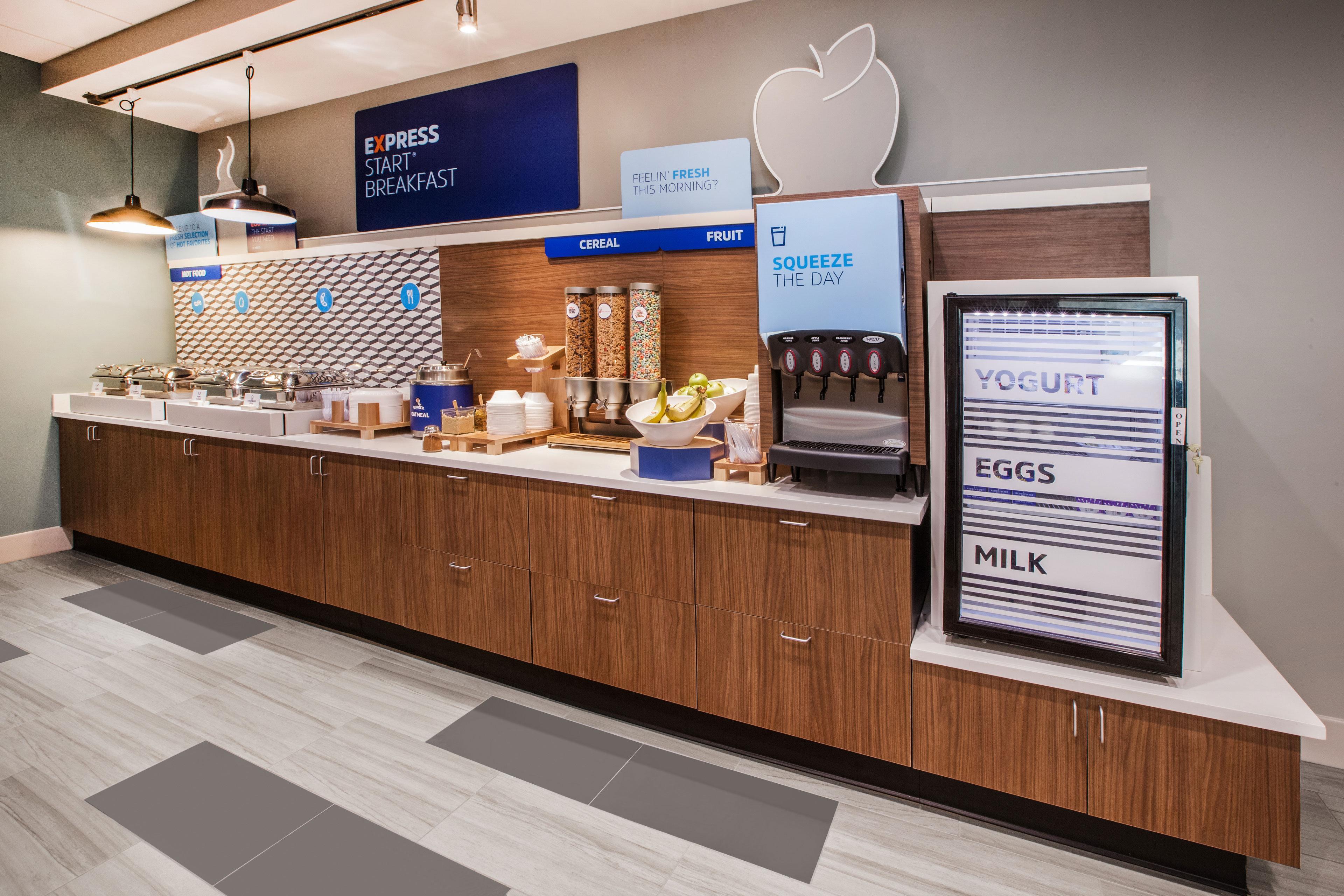Holiday Inn Express Hotel And Suites Pearsall By Ihg Esterno foto